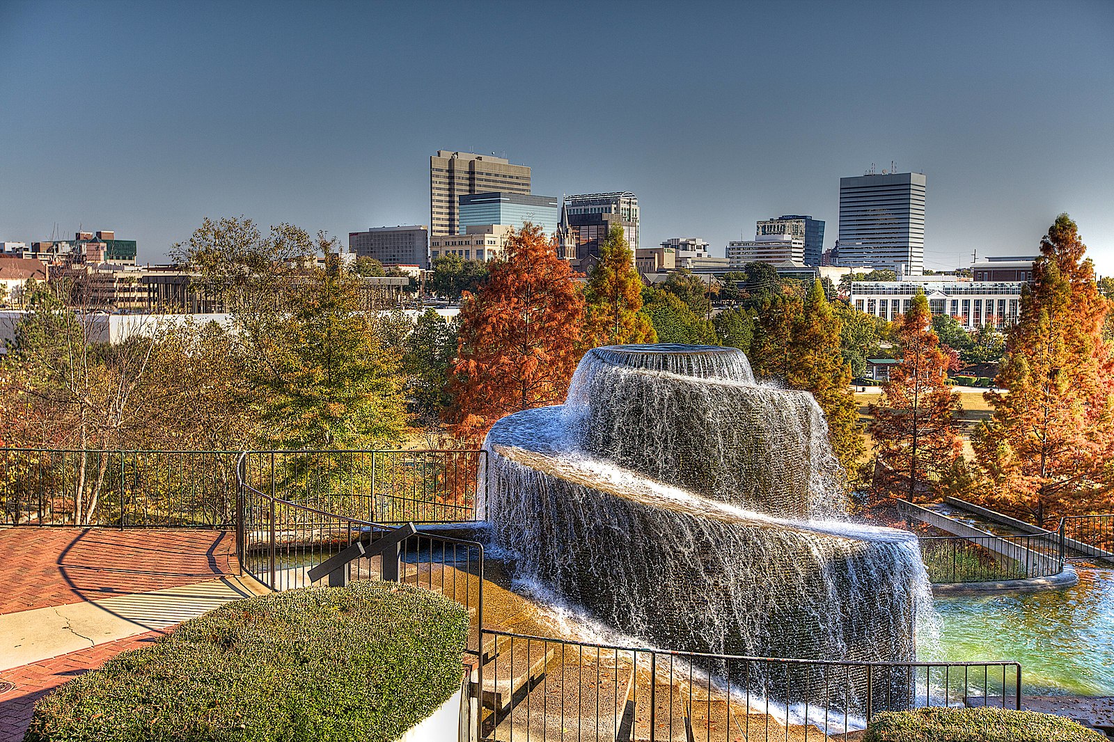 https://commons.wikimedia.org/wiki/File:Columbia_SC_Finlay_Park.jpg